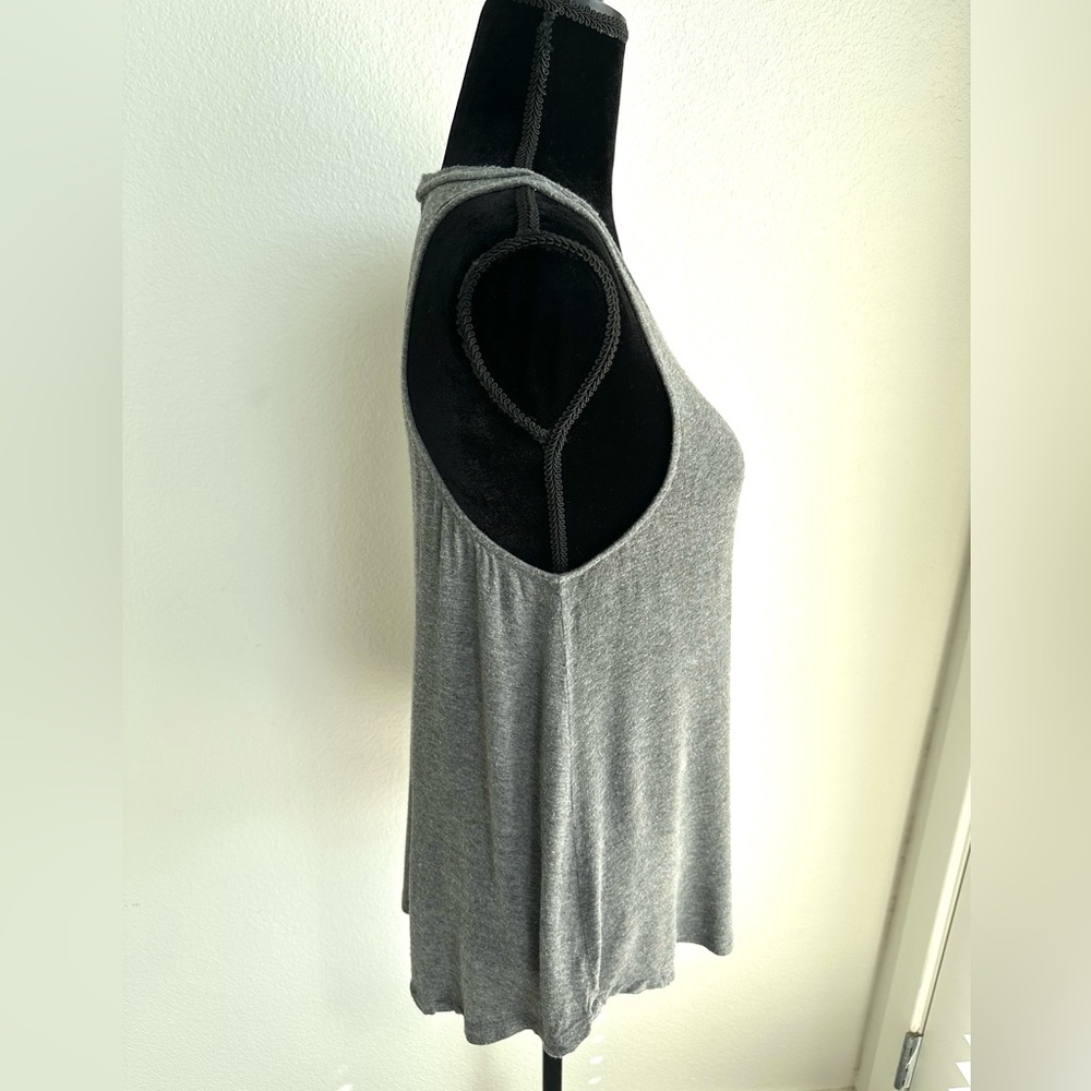 GRAY BASIC TANK - image 3
